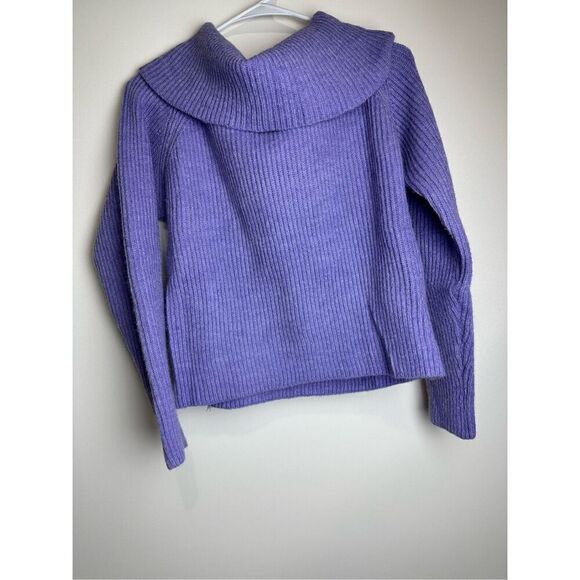 Off shoulder purple sweater - Picture 3 of 5